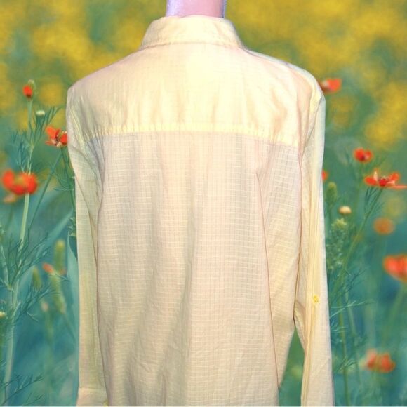 White stag pale yellow button up long sleeve blouse. - Picture 5 of 10